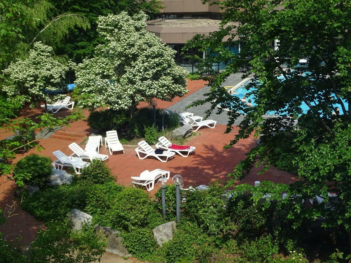 Hotel Zur Therme Erwitte Exterior photo